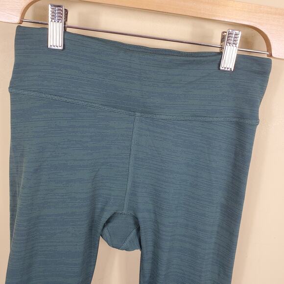 Outdoor Voices Muted Green Mid-rise Cropped Leggings Women's Size S - Picture 3 of 7